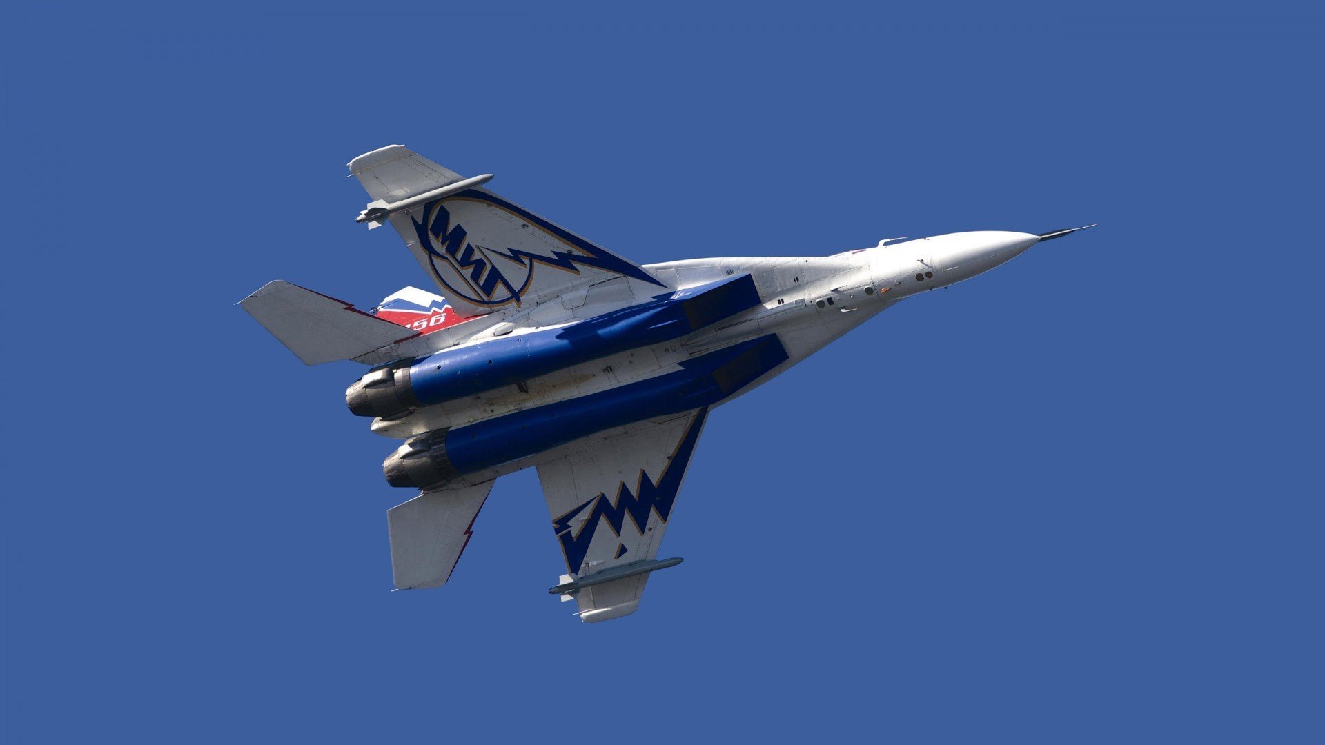 《绝地求生》全球赛：赛事规则调整与游戏平衡性的探讨，绝地求生全球大赛