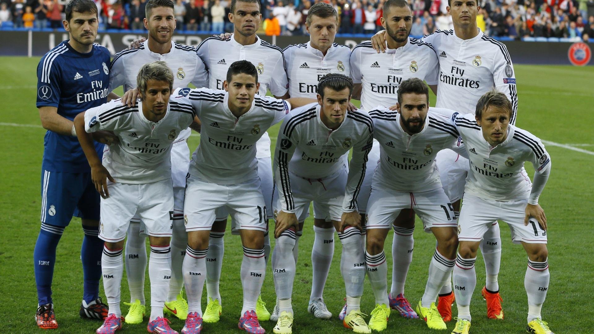 英超激烈争夺:每场都是冠军的游戏!,英超精彩